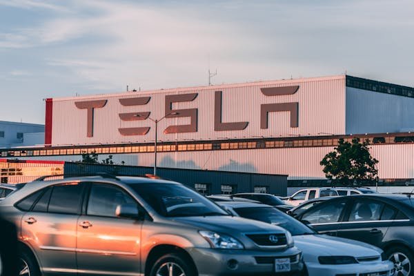 Trouver la meilleure assurance pour votre tesla en 5 étapes